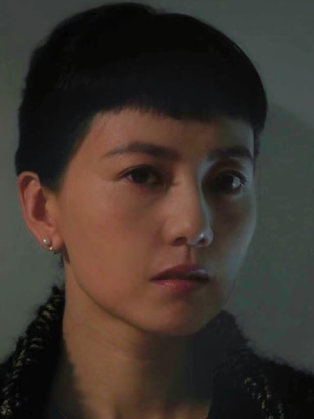 没有高圆圆驾驭不了的发型,包括齐刘海没有高圆圆配不上的男人,包括金城武