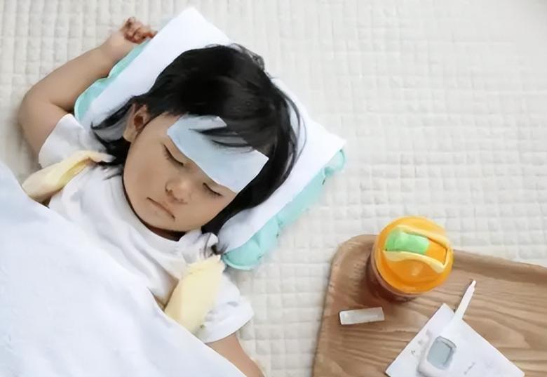 在脖子上围个毛巾防感冒？这个不是谁都能想出来的，唯有中医！我在参加工作时，遇