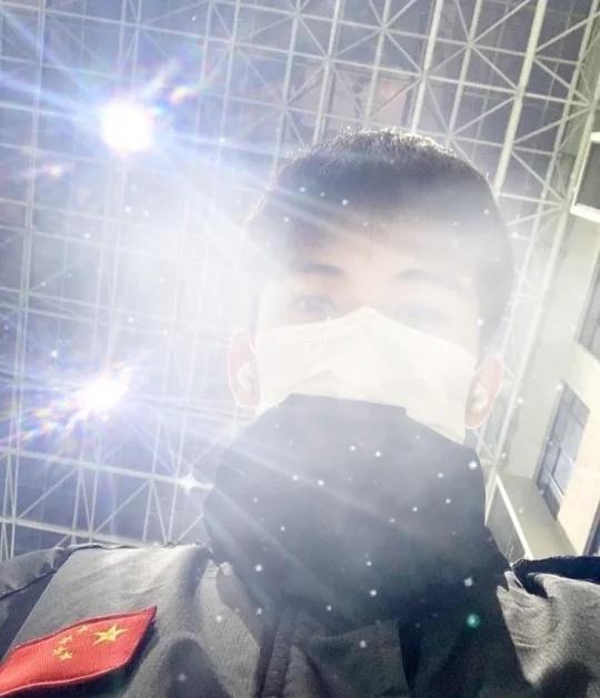 大连因为情况特殊一直被拒绝有不介意的嘛帮fa：95年，大连本地人，身高18