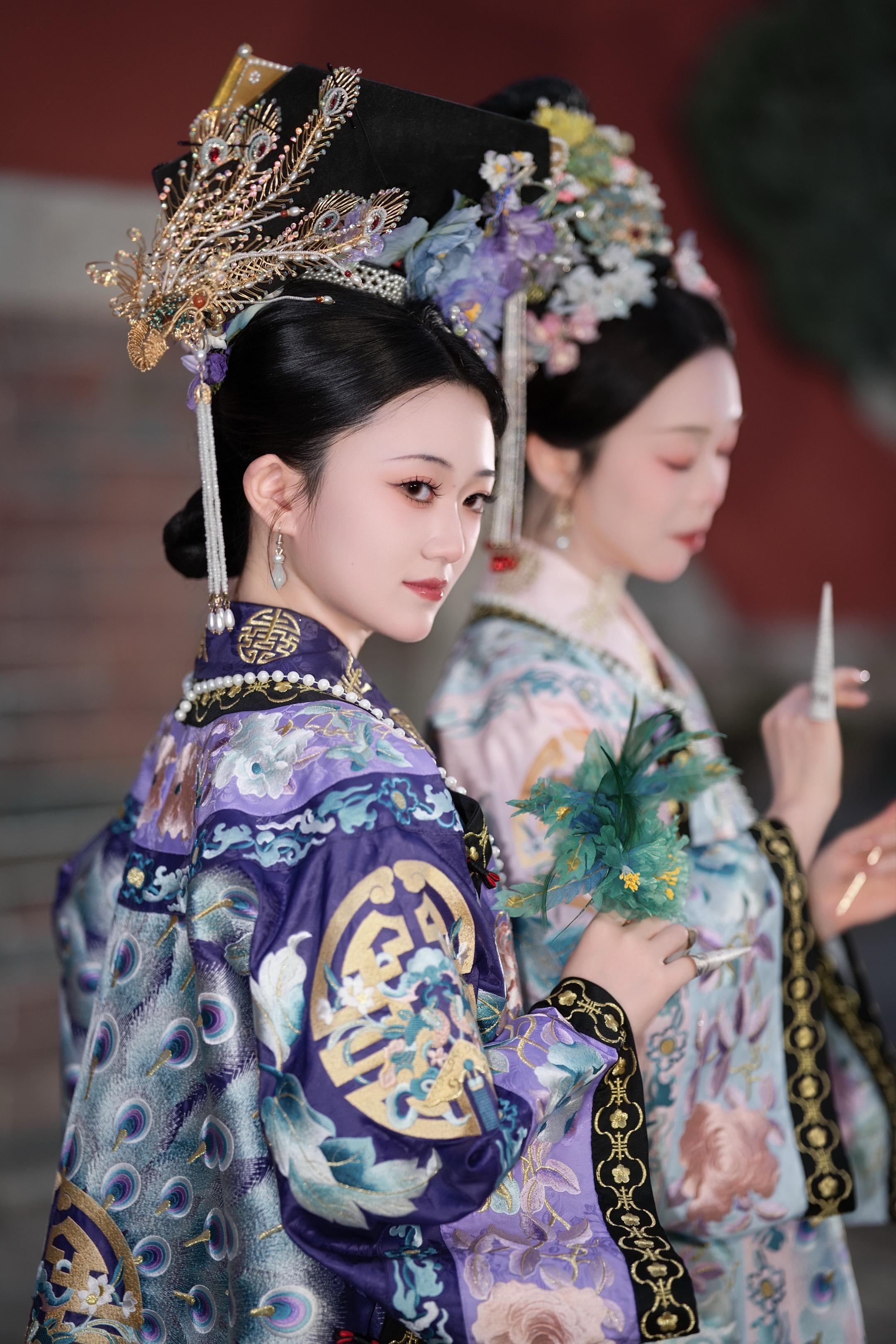 后宫谁说了算。