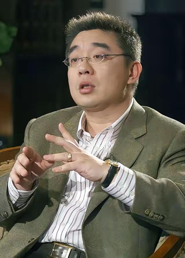 复旦大学钱文忠教授说：“年轻人一定要对钱有概念。一杯奶茶20块钱，相当于6瓶牛