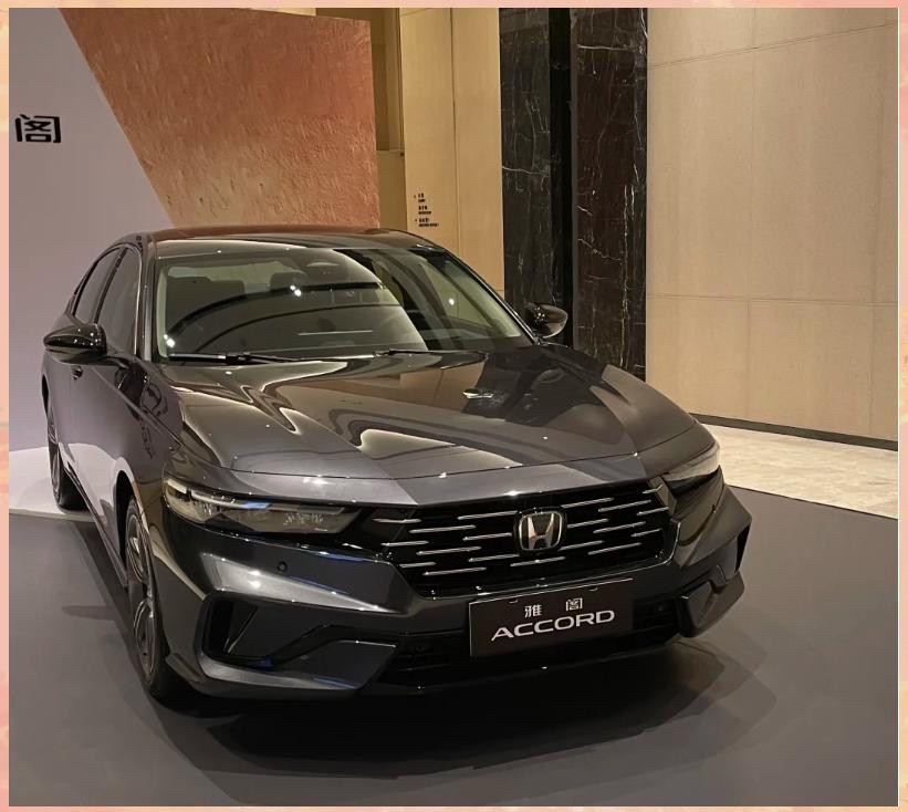 不单单是BBA，我跑了一圈4S店发现：合资车真急了！开年集体大降价，燃油车开始绝