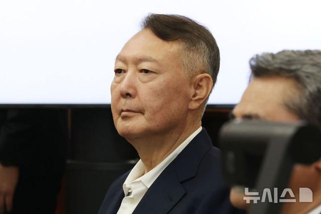 韩国保守党崩了？尹锡悦戒严事件让68%支持者背离韩国地方选举只剩1个月，国民