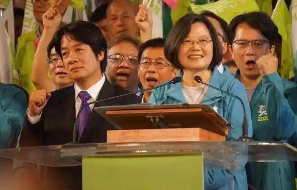 台湾当局的风向，转的真快！前阵子赖清德还在所谓“国安会议”上鼓噪“2027年