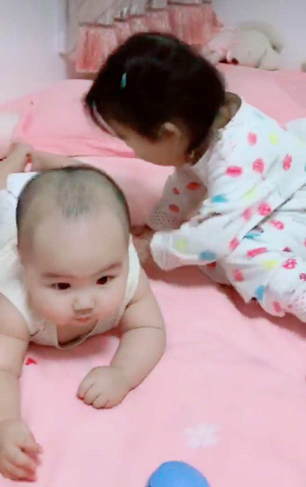 为什么要生两个孩子? 看完明白了