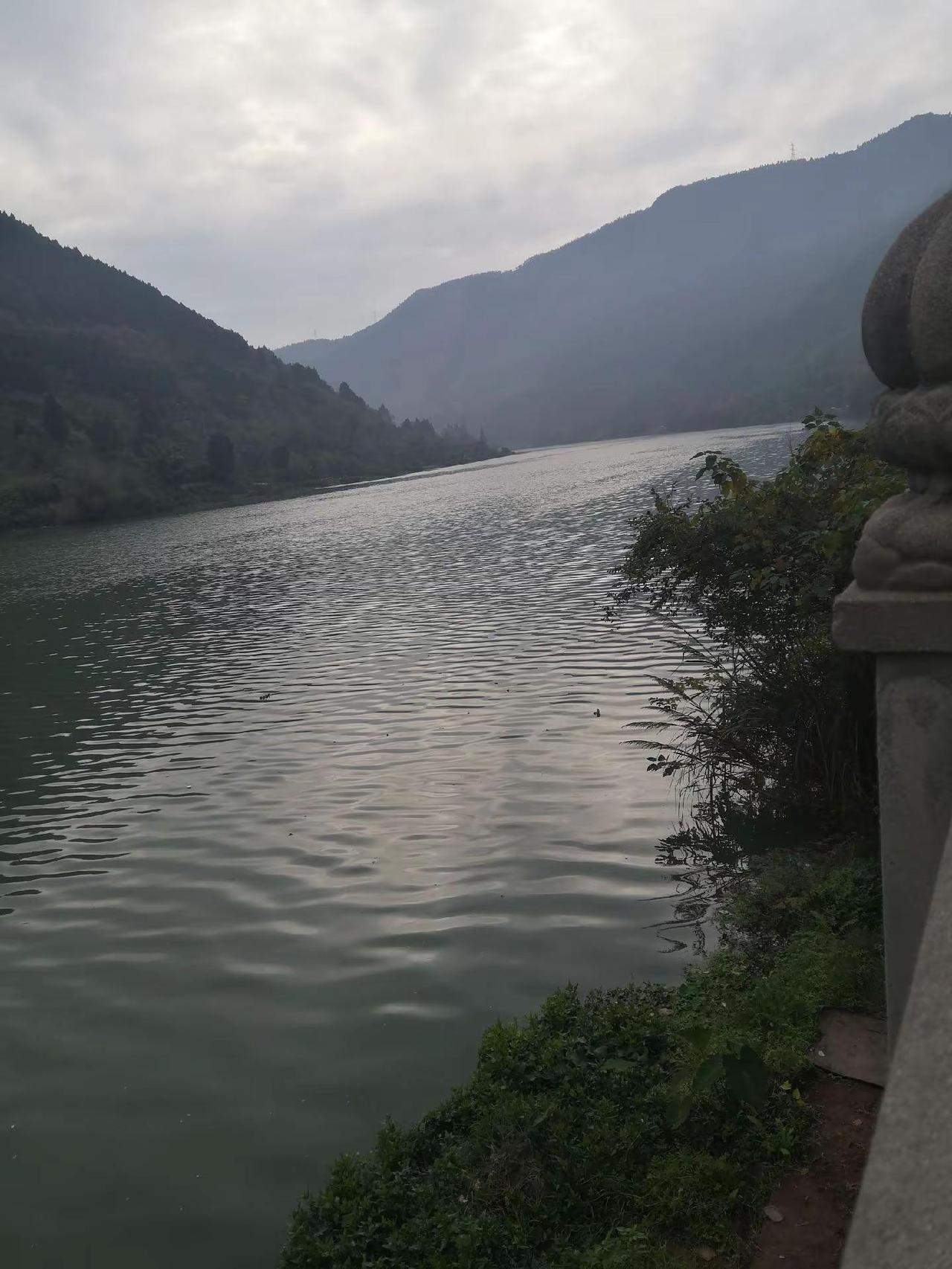 淮口沱江很美的风景，欢迎你，，大山深处自然美山清水秀好风光山青水秀好地方纪录