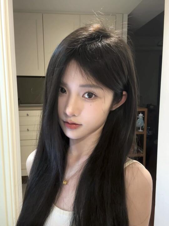 不知道啊洗完就有蓬松高颅顶了