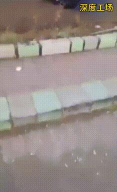 叙利亚苏韦达巷战，阿拉伯部落民兵进城以后，开始集体处决德鲁兹人。当地时间7月1