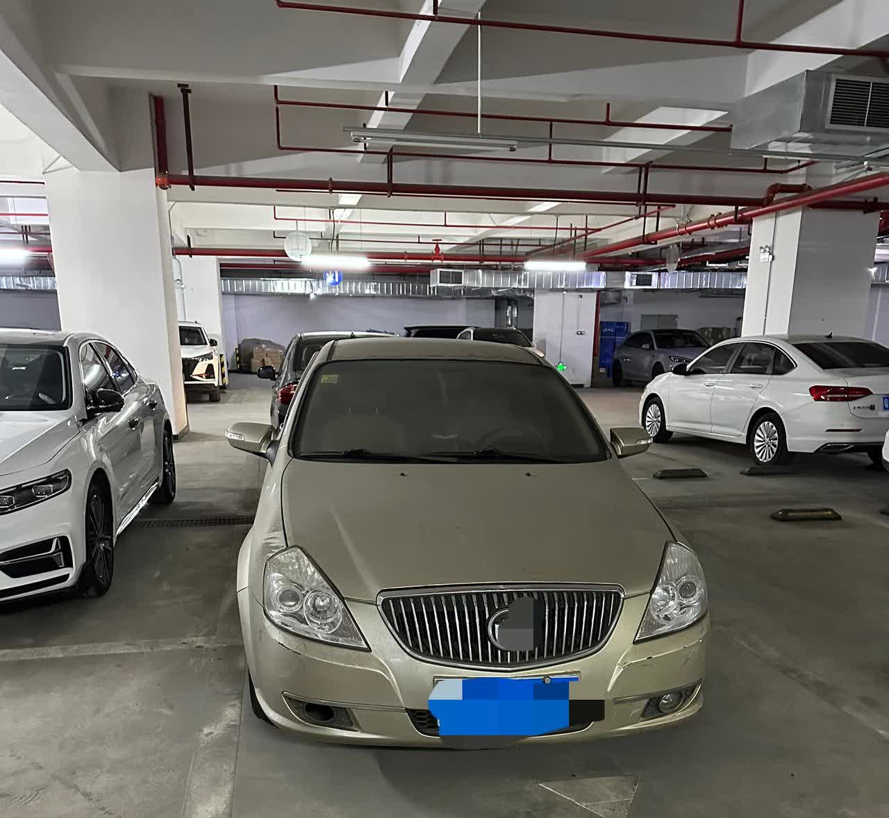 有些车主的心态确实捉摸不透我朋友有一台十年的老车，所有的大小保养维修都在4S