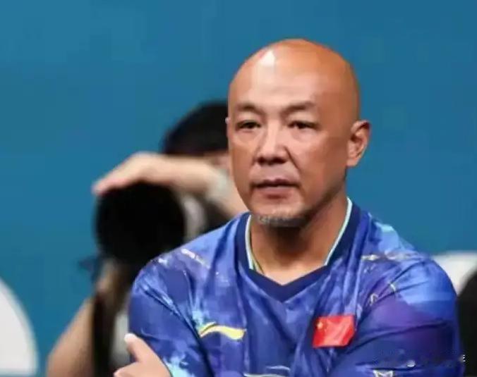 最近乒协出了个新规定，总教练必须得有国家级教练证，还得干过国家队主教练。这两条