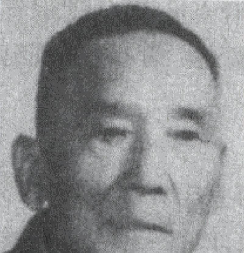 1950年36军军长刘万春接到通知到北京参加会议，可是刚下车，就看到几名全副武装