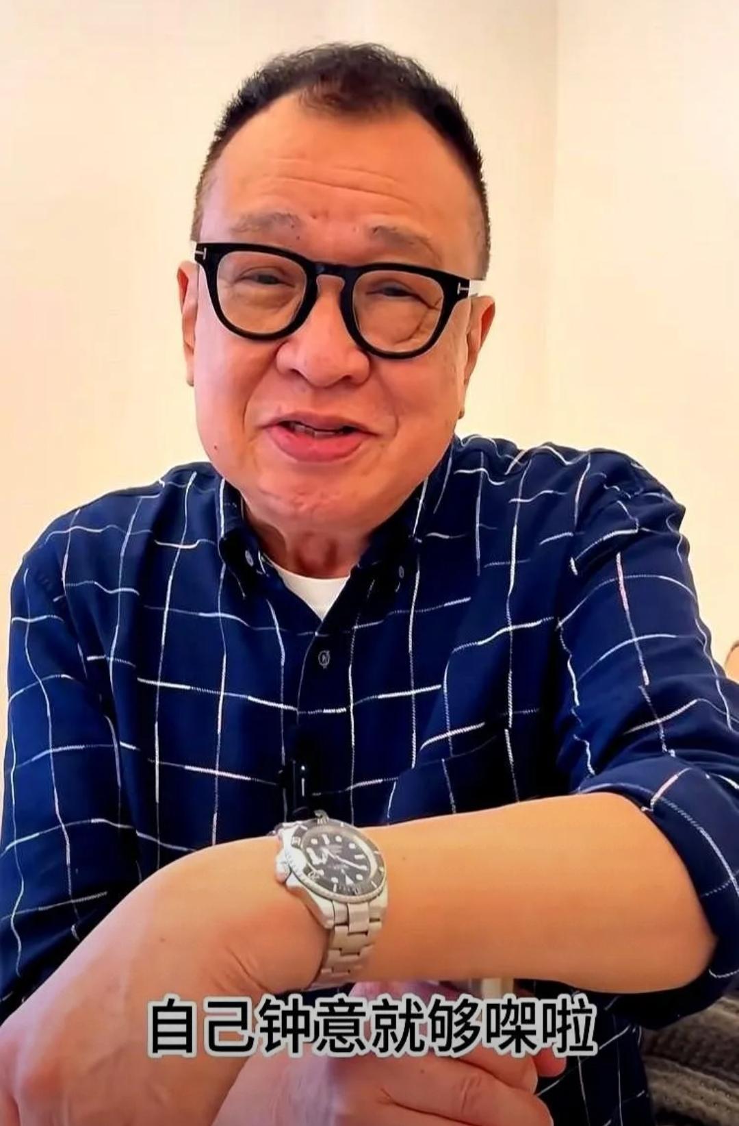 许绍雄走后，继子没争家产，把值七千万的铺面和公寓全让给了妹妹。没人逼他，他也没