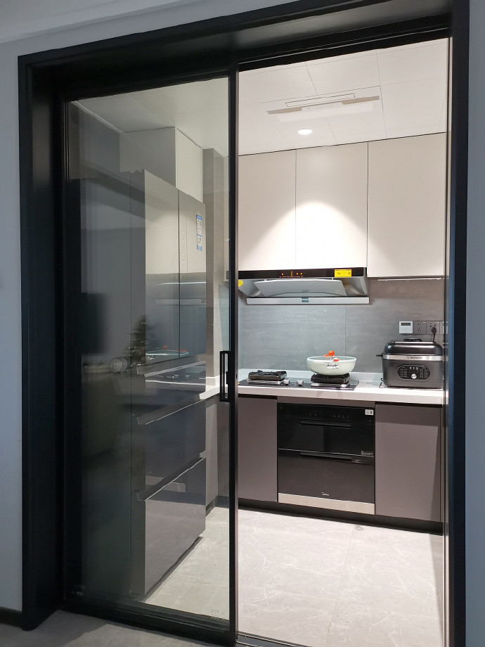 温馨舒适耐看，现代简约风