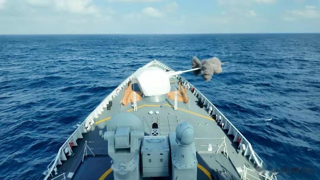 历史头条AlAI订阅南部战区海军多艘舰艇赴南海开展舰炮射击考核年终岁