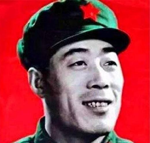 1967年，经媒人介绍，孙国珍认识了从乌苏里江畔珍宝岛边防站回沈阳探亲的孙玉国。