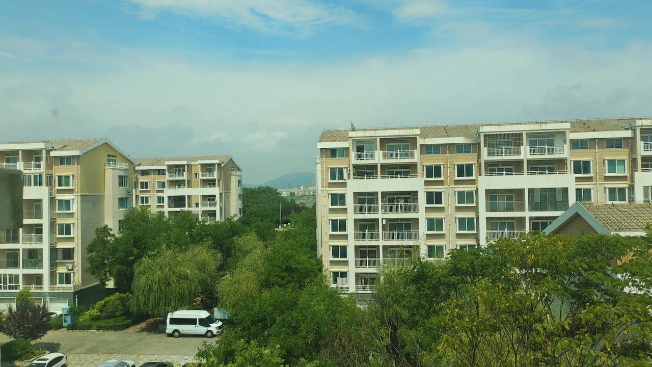 银滩今年夏天太热了！在银滩住十年了，今年夏天是最热的一年每年开空调也就十多天