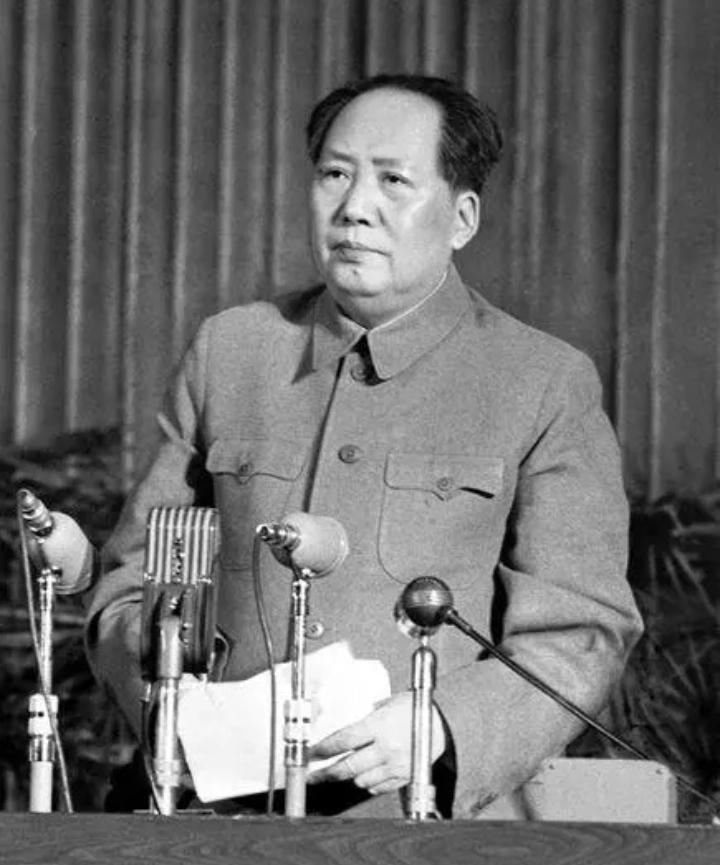现世的安稳，全靠先烈以命相换！每次品读毛主席在党的七大留下的经典论述，很多