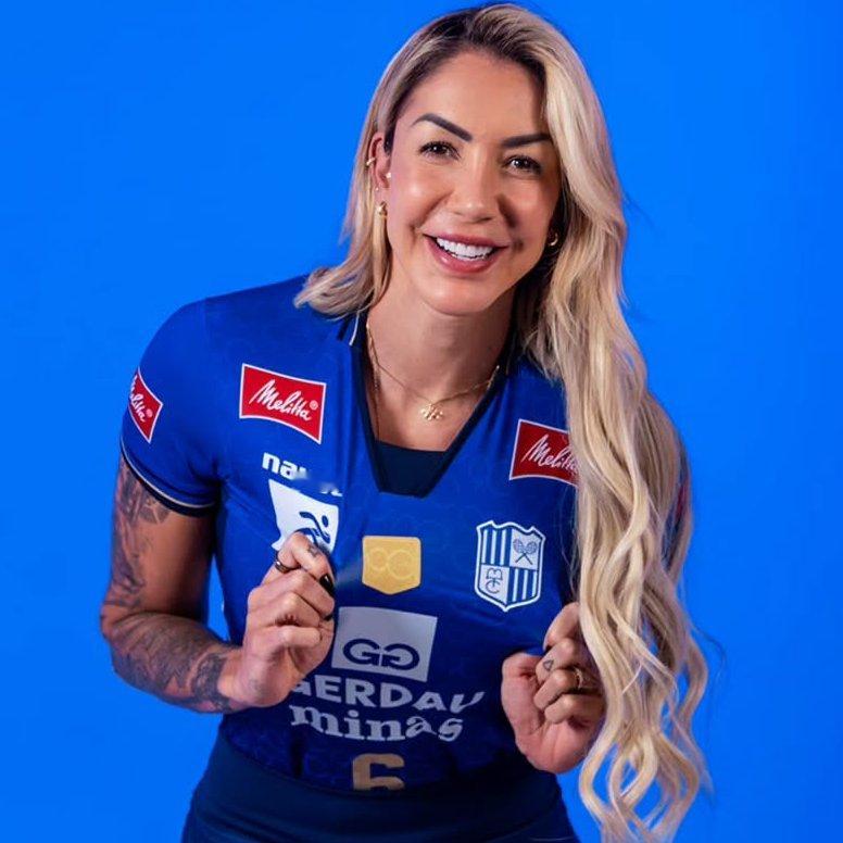 【塔伊萨心目中的最佳阵容】除了托雷斯，其余都是巴西🇧🇷的主攻：加比，雅克琳娜