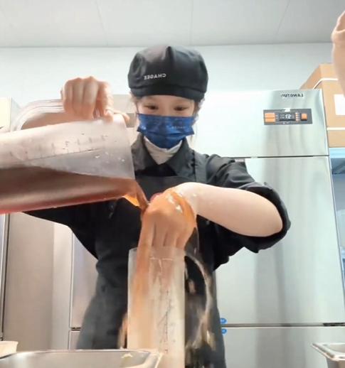 1月5日晚近9时，福建网友发布的一条视频瞬间引爆全网，短短一天就把“