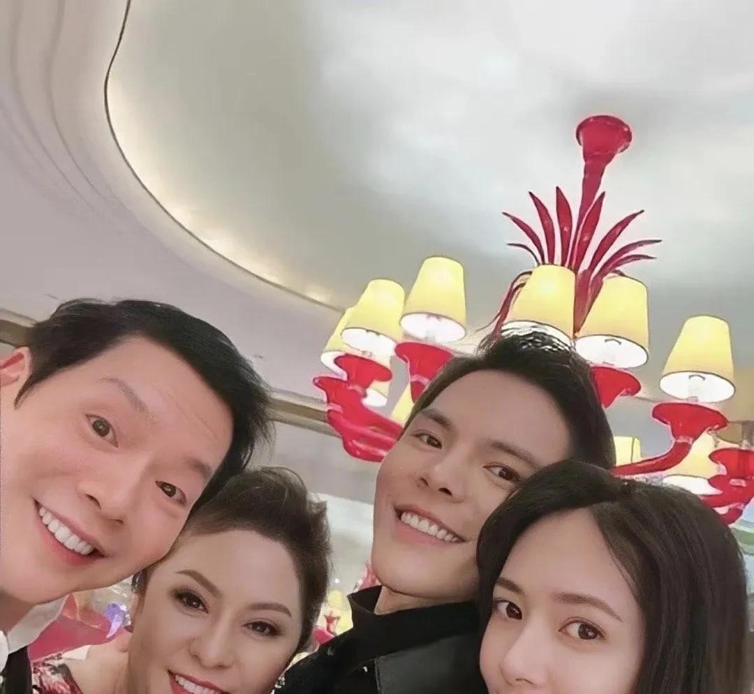 向华强破产不可能，因为90年代他们老赚钱了，估计身价没百亿也有几十亿。但你看完