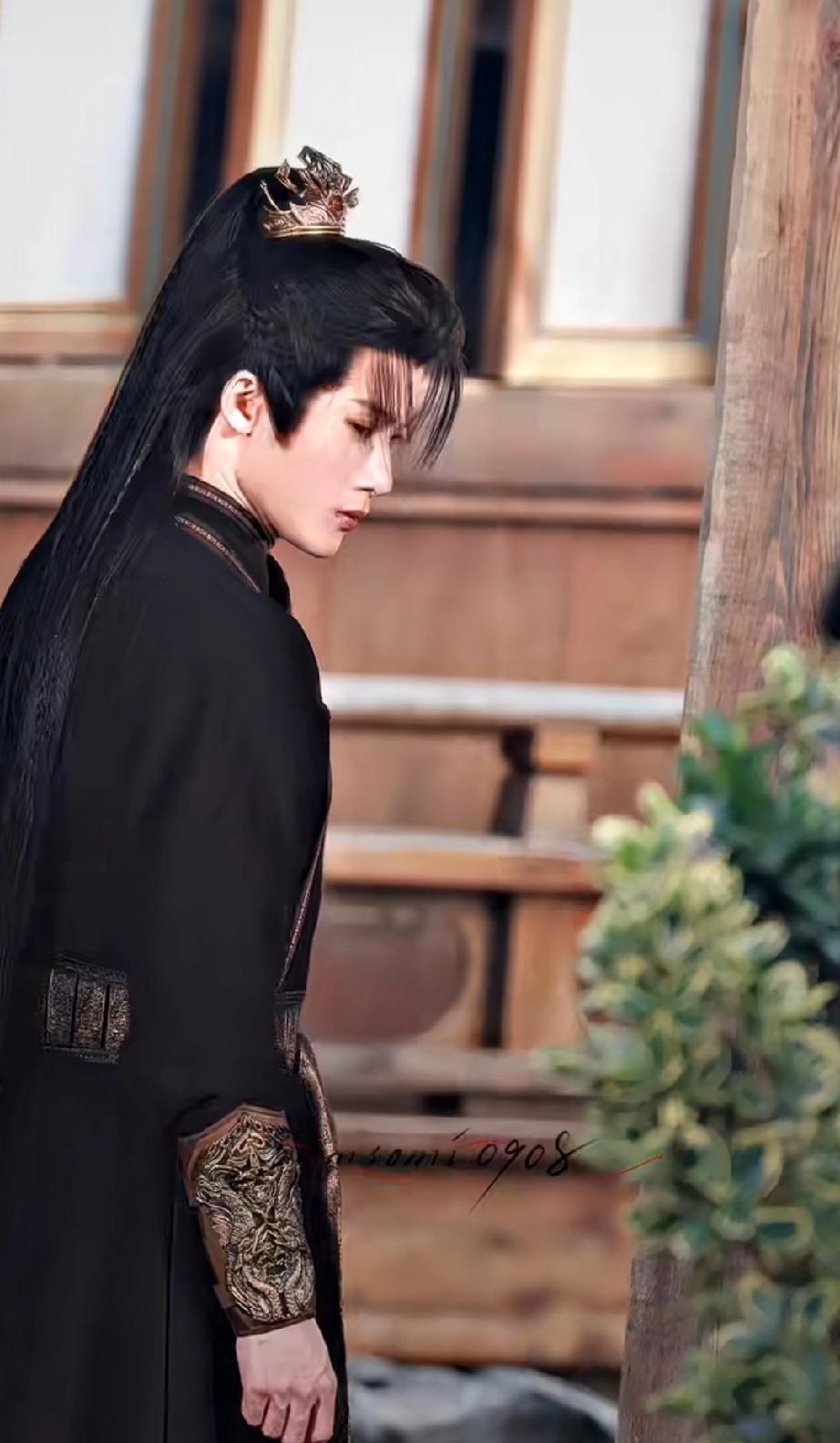 檀健次瘦了好多的感觉红了之后基本上没什么休息时间了，怪不得有人说接近大火的时