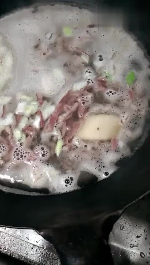 香香美食郑州排队小吃_香香美食舌尖上的河南