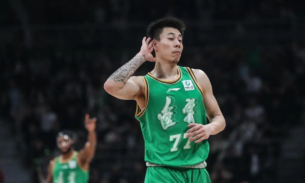 下面是一条关于辽宁本钢超级球星张镇麟的重磅消息！今天据国内媒体人透露，上海男篮和