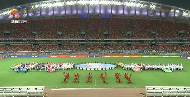 “汉超”揭幕战打响！8月16日晚，2025武汉城市足球超级联赛在武汉体育中心开