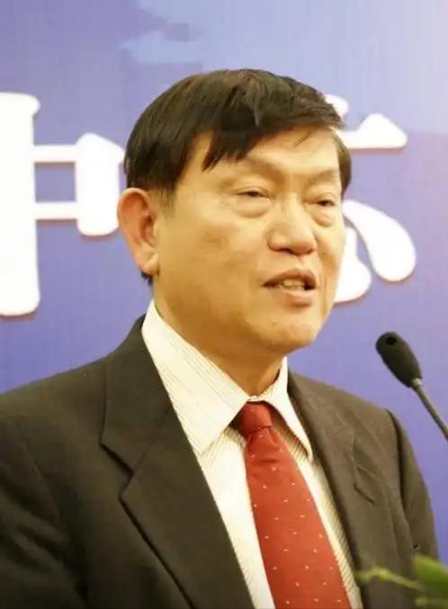 中芯国际创始人张汝京曾说，他说在自己离开台积电时，台积电董事长告诉他，你敢去大陆