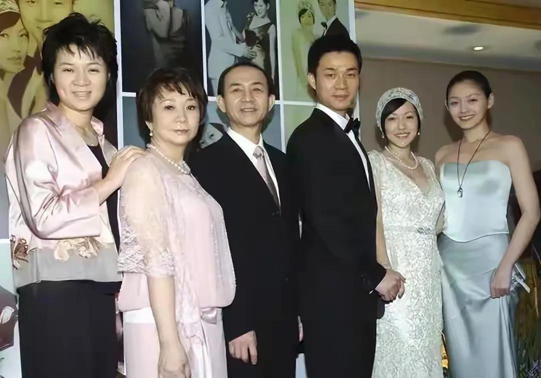 许雅钧撩大S女粉丝，他可是哥伦比亚大学毕业的，会这么没脑子吗？台媒的报道，准不准