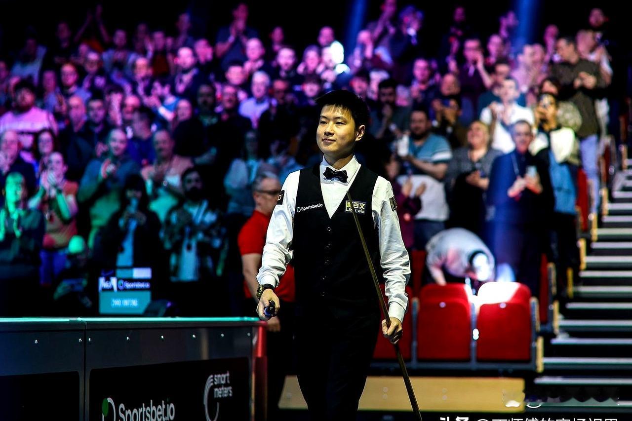 在斯诺克的世界里，只有五位球手曾经达成过连续赢得三站排名赛冠军的壮举：雷·里尔顿