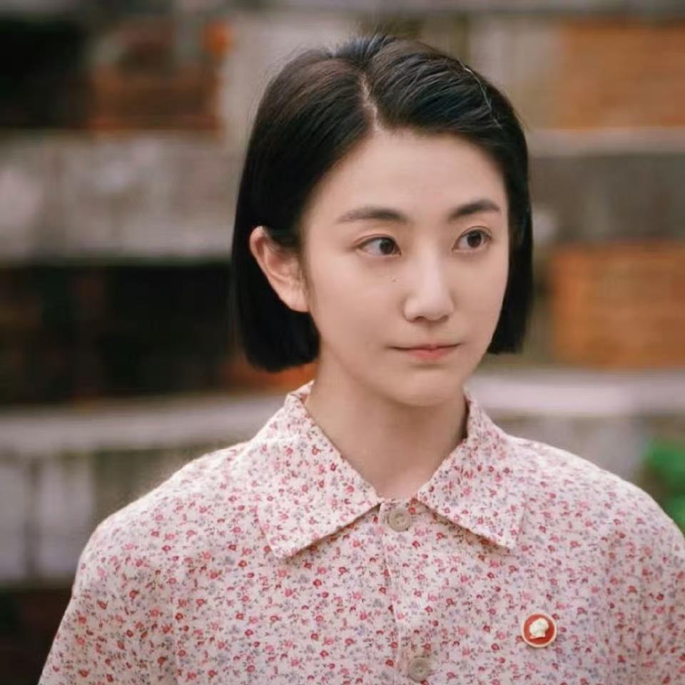 《纯真年代的爱情》里有一个很不符合时代背景的地方不知道你们发现没有？就是冯琳最