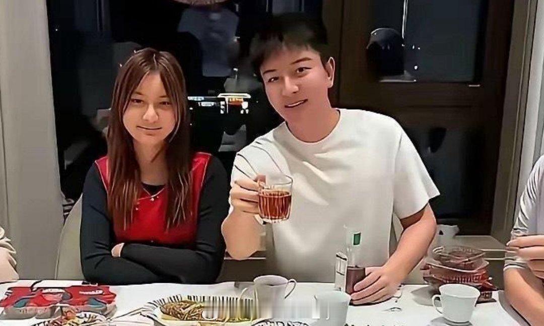 李小璐是不是偷偷后悔过很多次