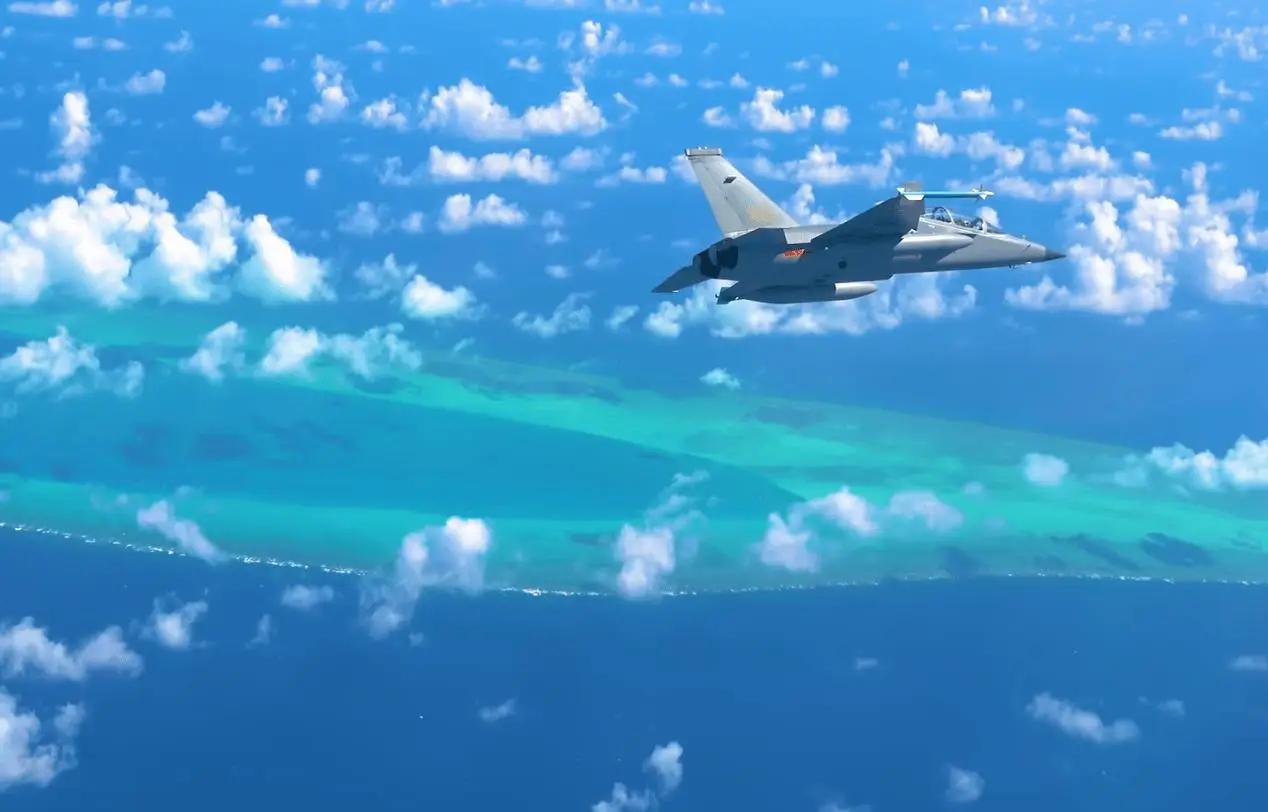 菲律宾三架小型机闯入黄岩岛领空，结果机型一看就是东拼西凑，海警、空军、渔业局各出