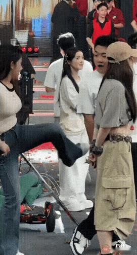 不怪小姐姐那么生气，换谁都一样！