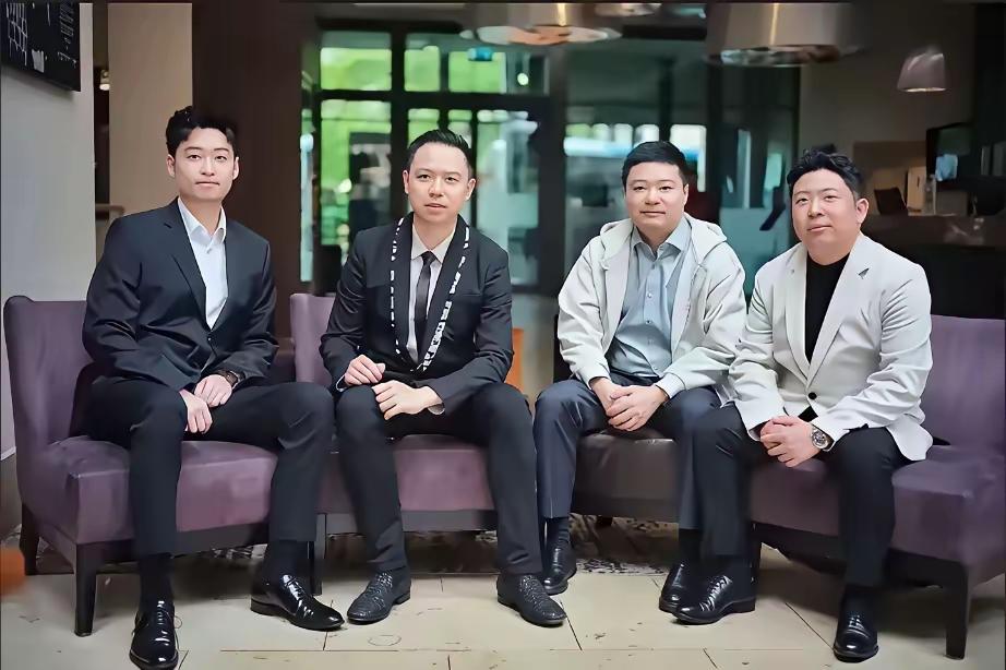 我斯诺克排名赛冠军球员们的第一个排名赛冠军丁俊晖——2005年中国公开赛