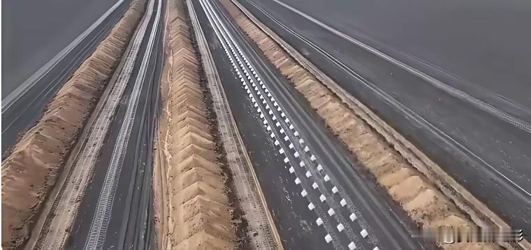 爱沙尼亚沿国境线建造40㎞反坦克壕沟一个国家，想靠一条大沟来保护自己。这事听