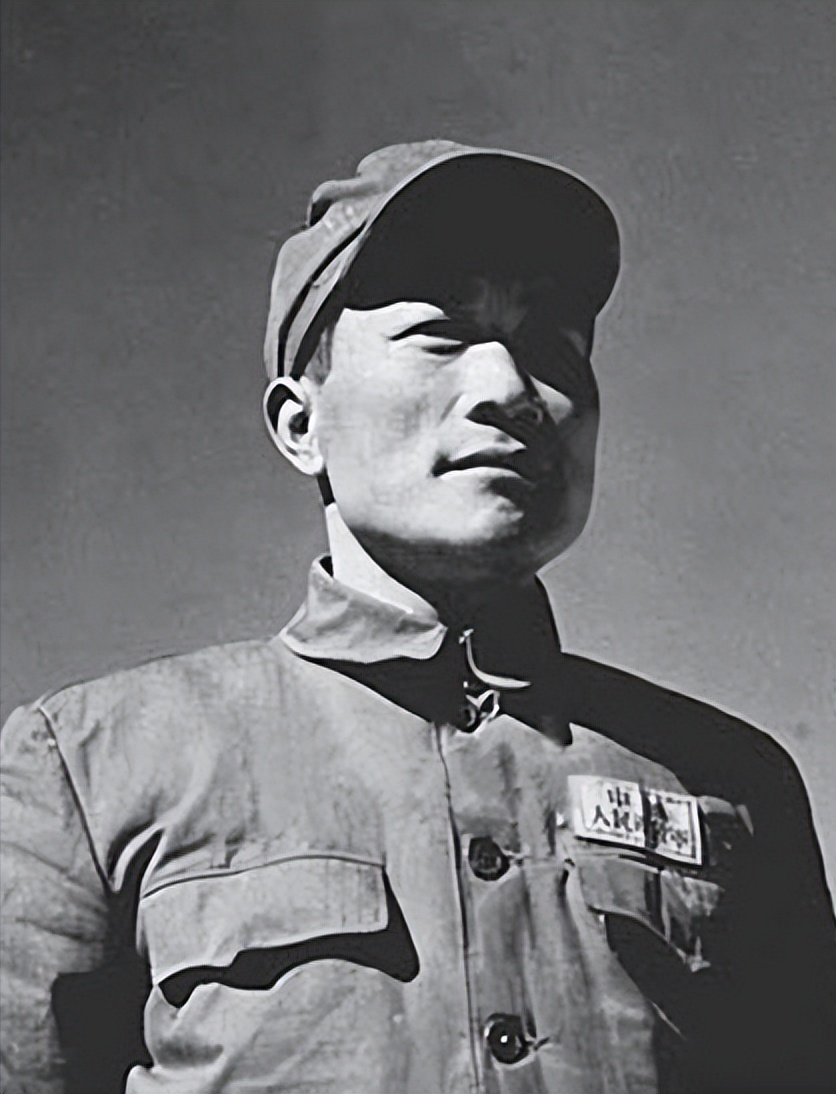 1972年，此人骨灰抵京时，周恩来冒雨迎接，含泪道:“正要重用他的时候，他却过早