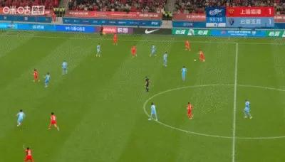 上海海港命真的硬，伤停补时最后一分钟，王燊超抓住机会打进绝杀进球，2:1战胜了云