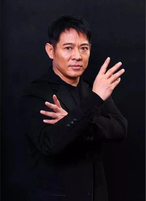 功夫巨星李连杰曾说：你们说我离婚，你们说我抛妻弃子，你们满口仁义道德绑架。李连