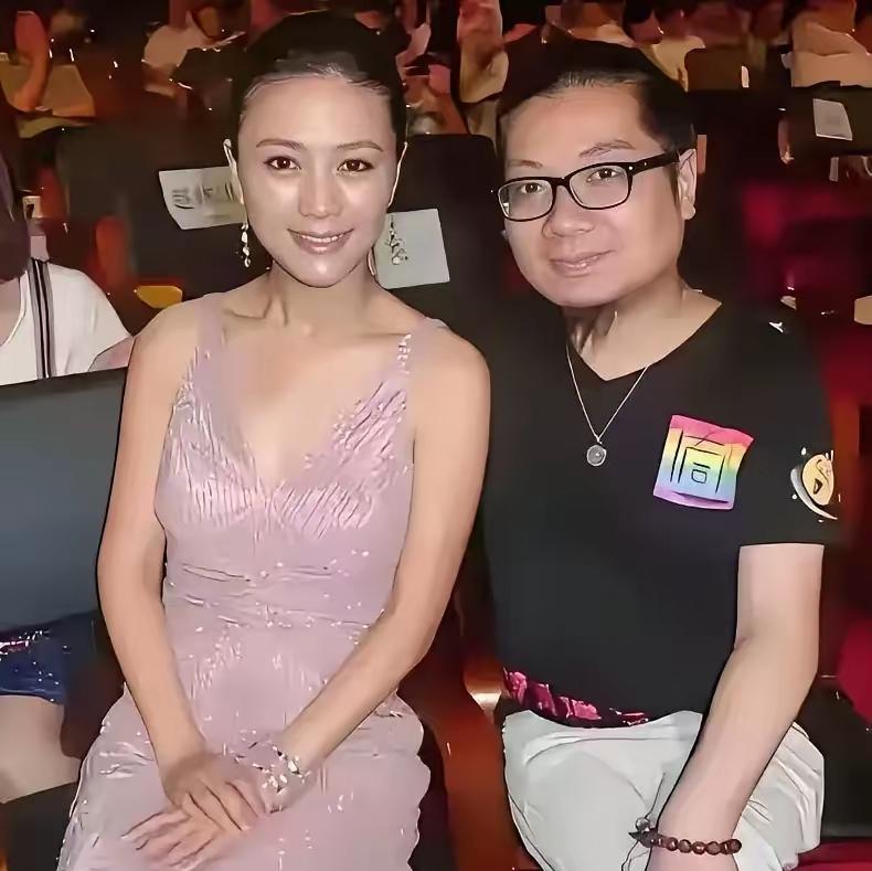 她明明50岁看起来像20岁，这位不老女神到底是谁呀？