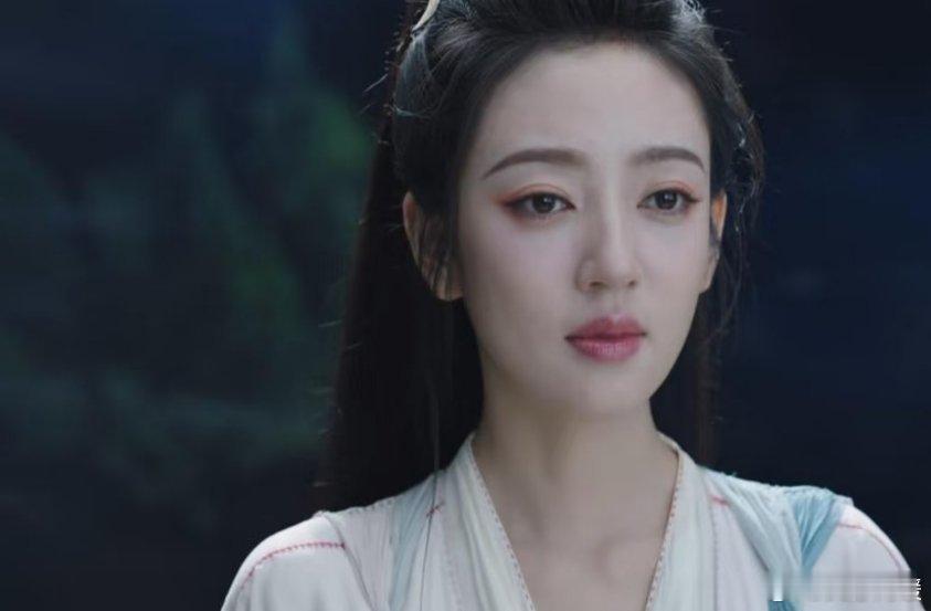 在《临江仙》里，张酸一趟九重天之行，惊悉残忍真相。李青月竟是四灵仙尊伪装，她早已