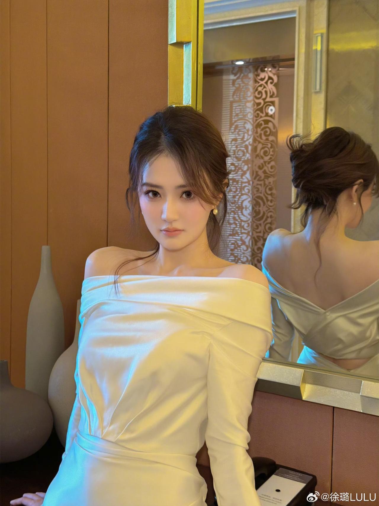 璐璐好美[比心]徐璐