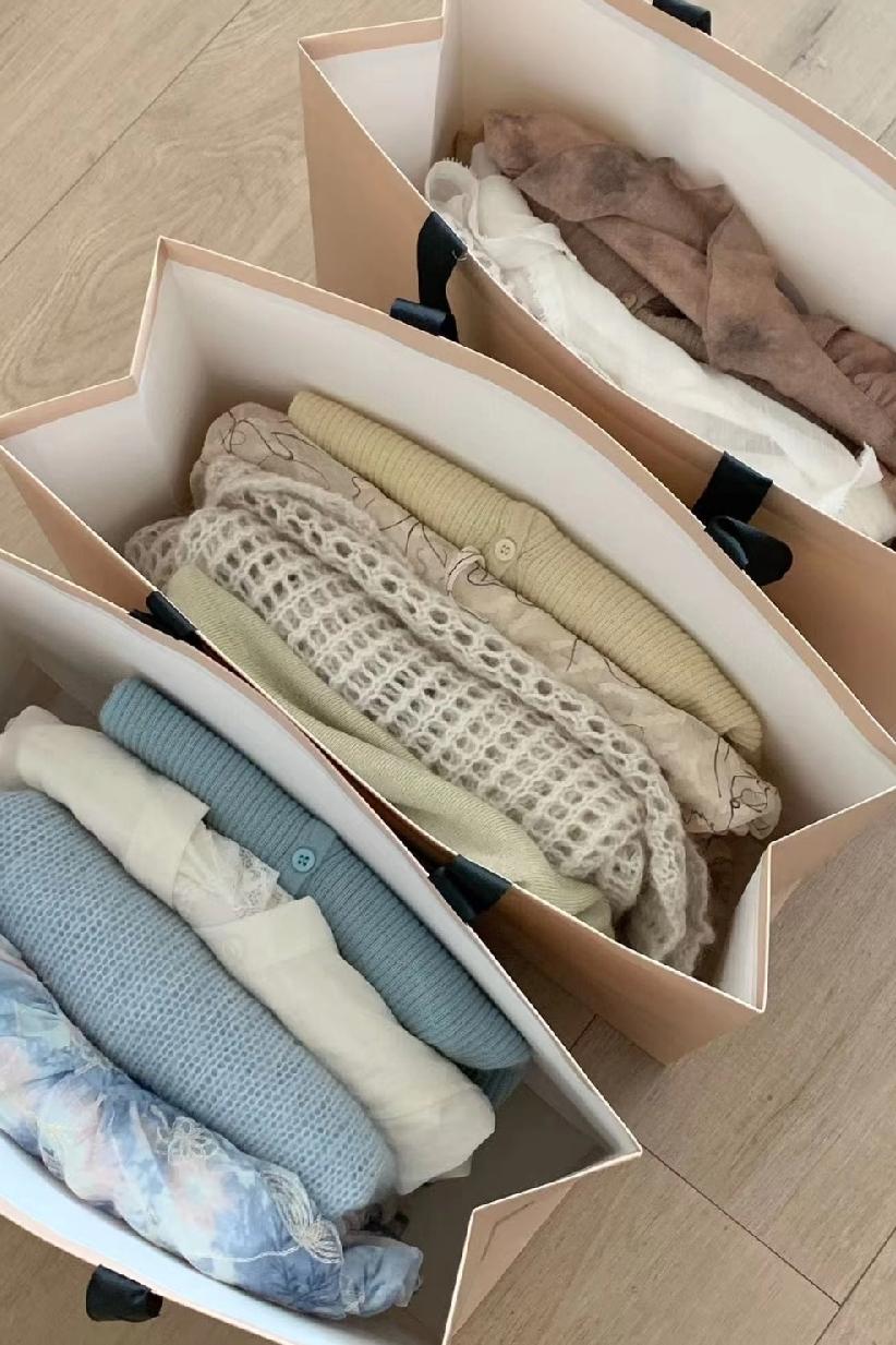 女儿的同学去世，留下的衣服，我能拿来给女儿穿吗？我女儿初中的同学，两个人是同桌