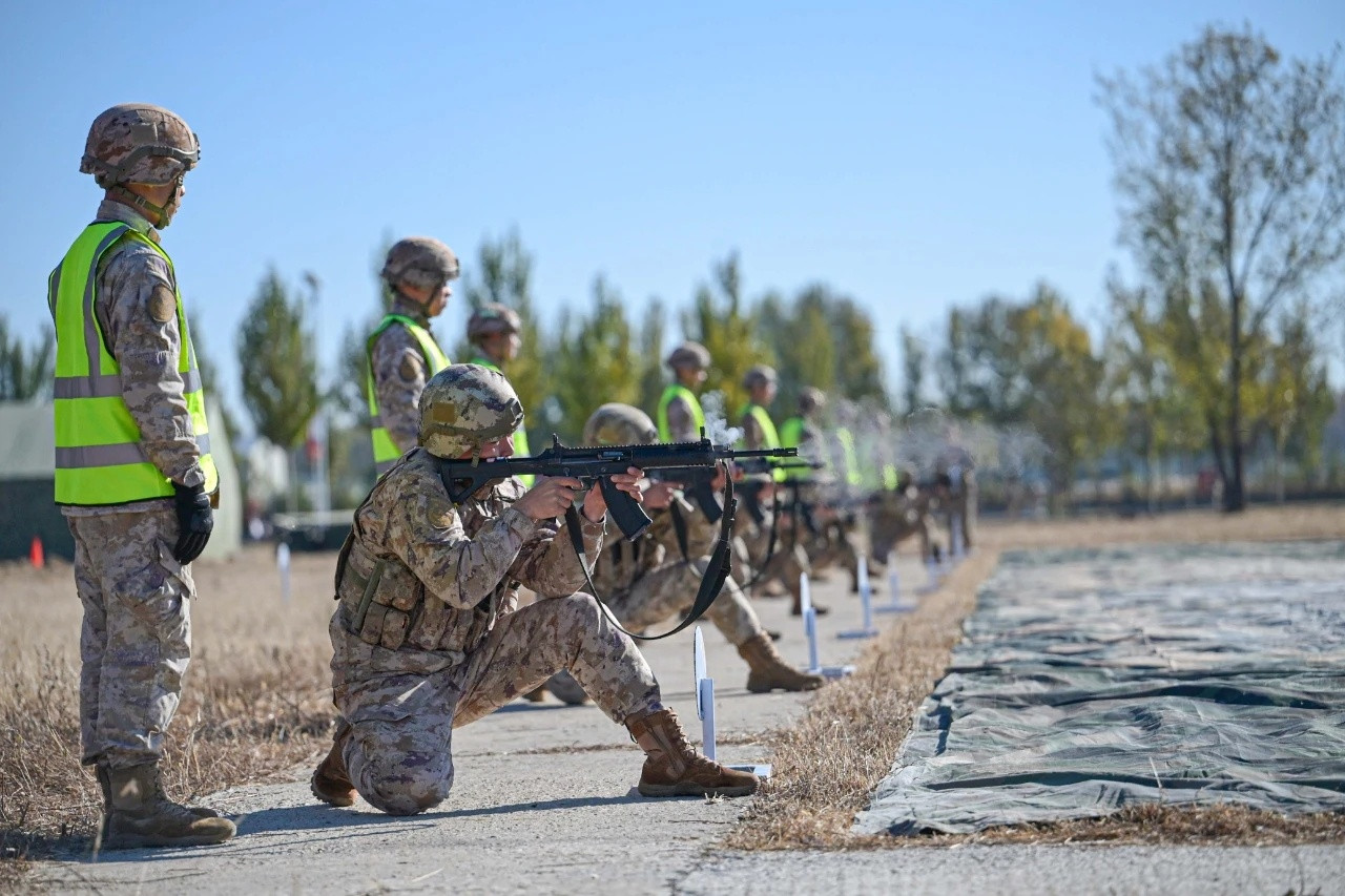 第78集团军某旅组织群众性练兵比武考核（北疆卫士号）烽火问鼎计划​​​