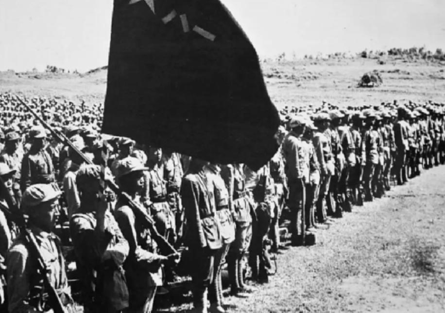 1951年9月，数百名国民党武装特务身着仿制解放军军装，从金门偷渡登陆福建