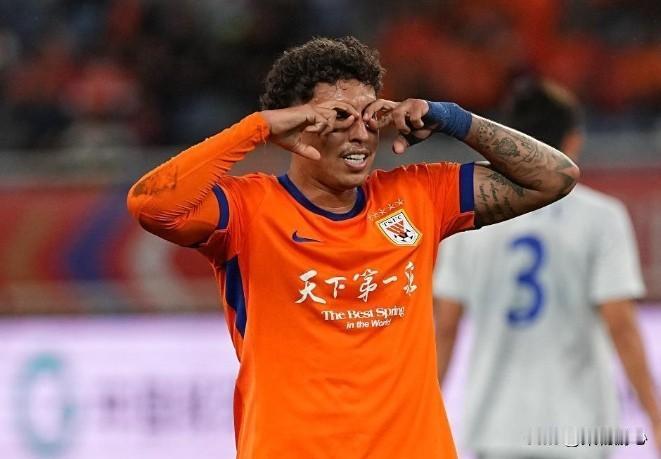 足协杯八强前瞻泰山迎战海港，双方五五开，胜负充满悬念。9月1日19点