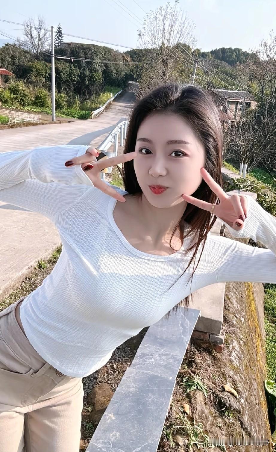 没有月色有山河，没有山河你有我