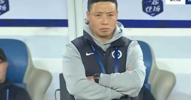 中国足球最大的“弊病”就是媒体,吹起来没边,踩起来也是毫无底线!陈涛带领新鹏城
