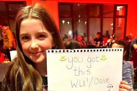 塞尔比10-2战胜杰克琼斯之后，世锦赛会师吴宜泽。杰克琼斯赛后表示自己生病了